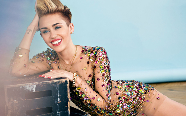 Top 10 Fotos Provocativas De Miley Cyrus Top 10 Listas 4270